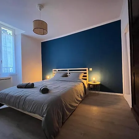 Les Vans - Charmant Appartement Au Coeur Du Village Exterior photo