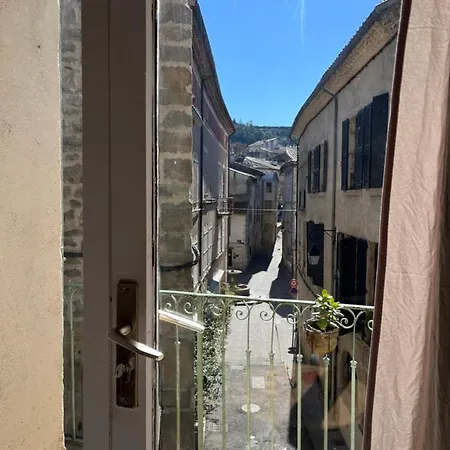 Les Vans - Charmant Appartement Au Coeur Du Village Exterior photo